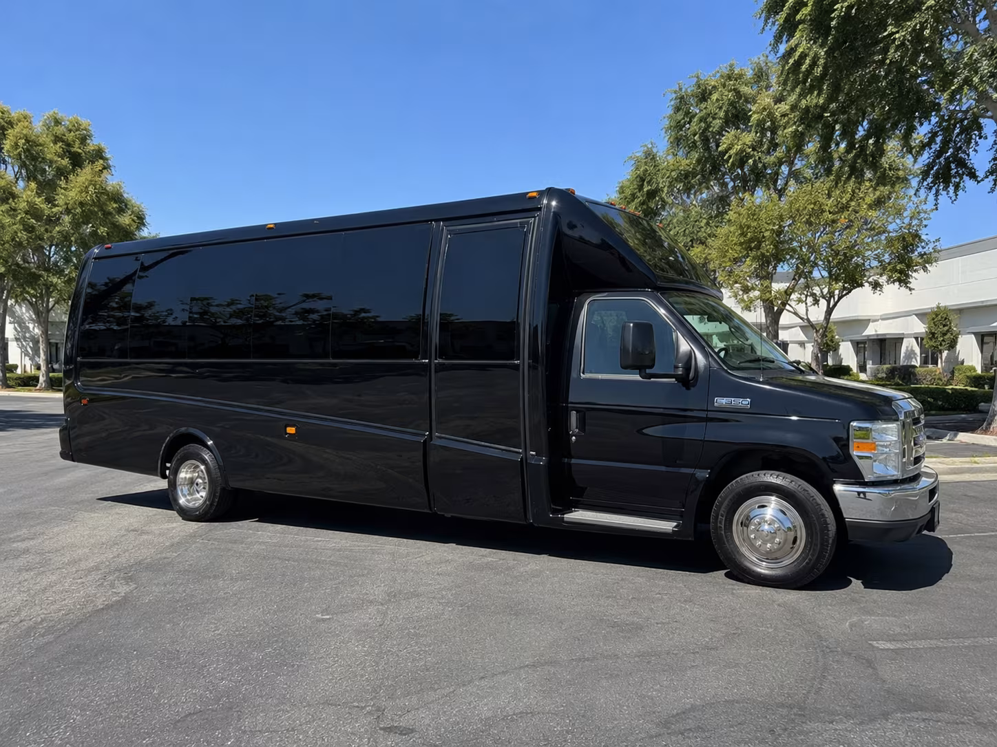 Philadelphia Birthday, Sweet 16, & Quinceañera Transportation party bus interior