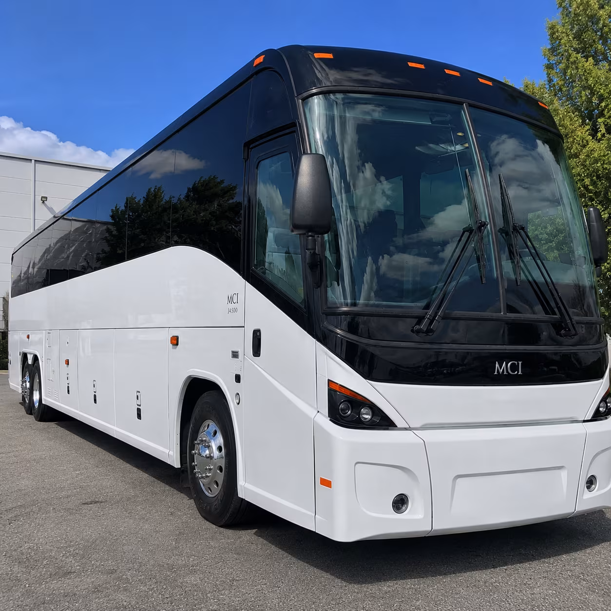 Philadelphia Corporate Transportation party bus exterior